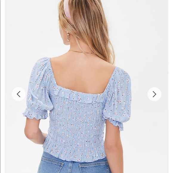 Forever 21 floral smocked puff sleeve top - Picture 4 of 5